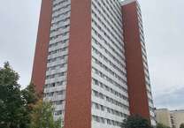 Wohnung zum Mieten in Rostock 250 € 32.13 m²