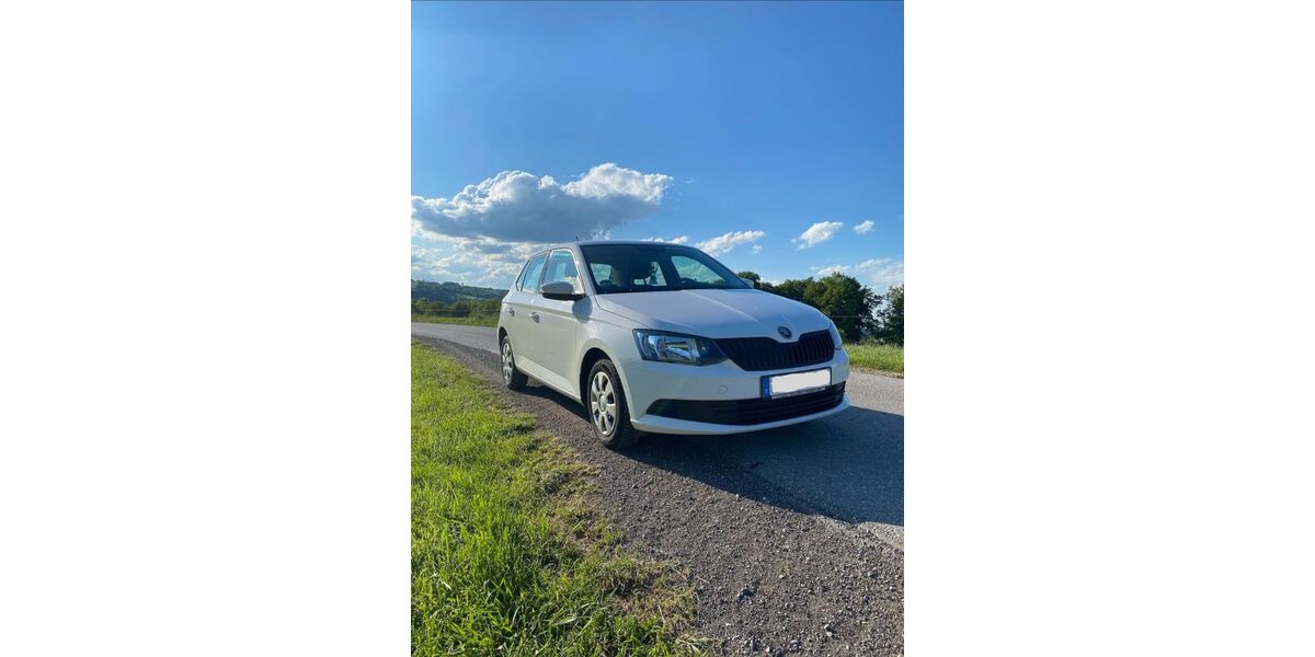 Skoda Fabia 58.775 km 9.999 &euro; München 81373