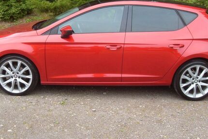 Seat Leon 115.900 km 12.975 &euro; Gräfenhainichen 06773