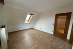 Dachgeschoßwohnung Hahnbach - 3 Zimmer, 48 m&sup2;, 385&euro; | Angebot:25306418