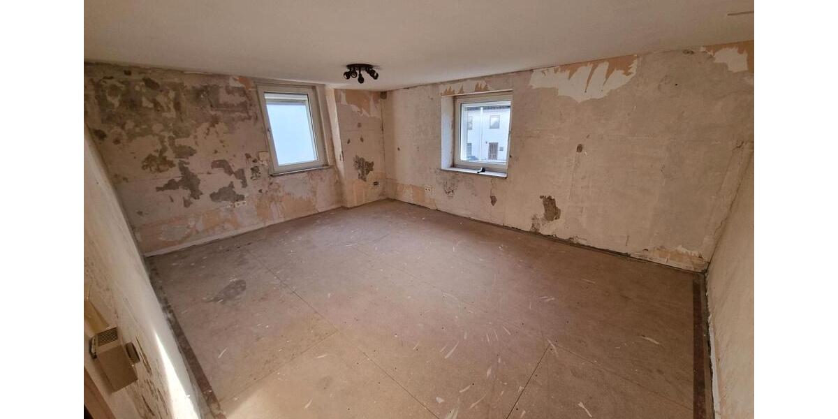 Einfamilienhaus Sundern (Sauerland) - 7 Zimmer, 145 m&sup2;, 189.000&euro; | Angebot:27461106