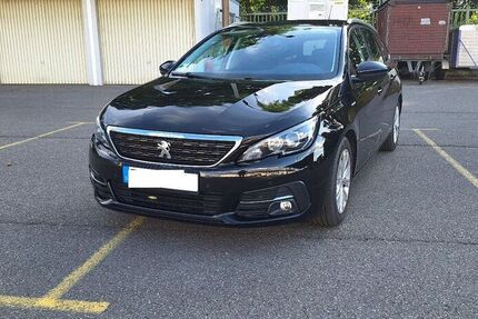 Peugeot 308 67.000 km 8.800 &euro; Freiburg 79106