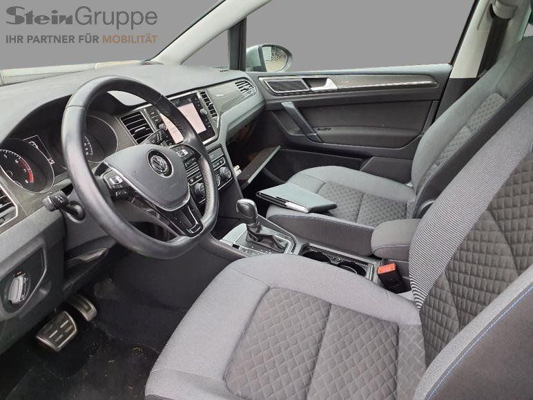 VW Golf Sportsvan 32.150 km 17.980 &euro; Siegburg 53721