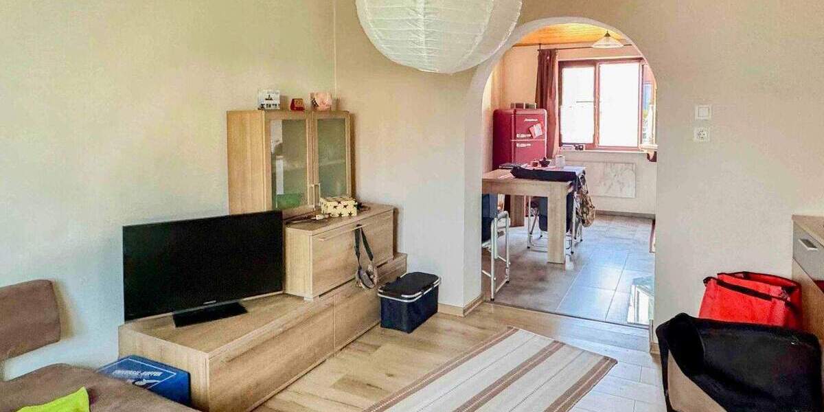 Etagenwohnung Maxhütte-Haidhof Maxhütte - 2 Zimmer, 54 m&sup2;, 125.000&euro; | Angebot:24657447