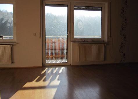 Etagenwohnung Herrstein - 4 Zimmer, 140 m&sup2;, 1.050&euro; | Angebot:26387171