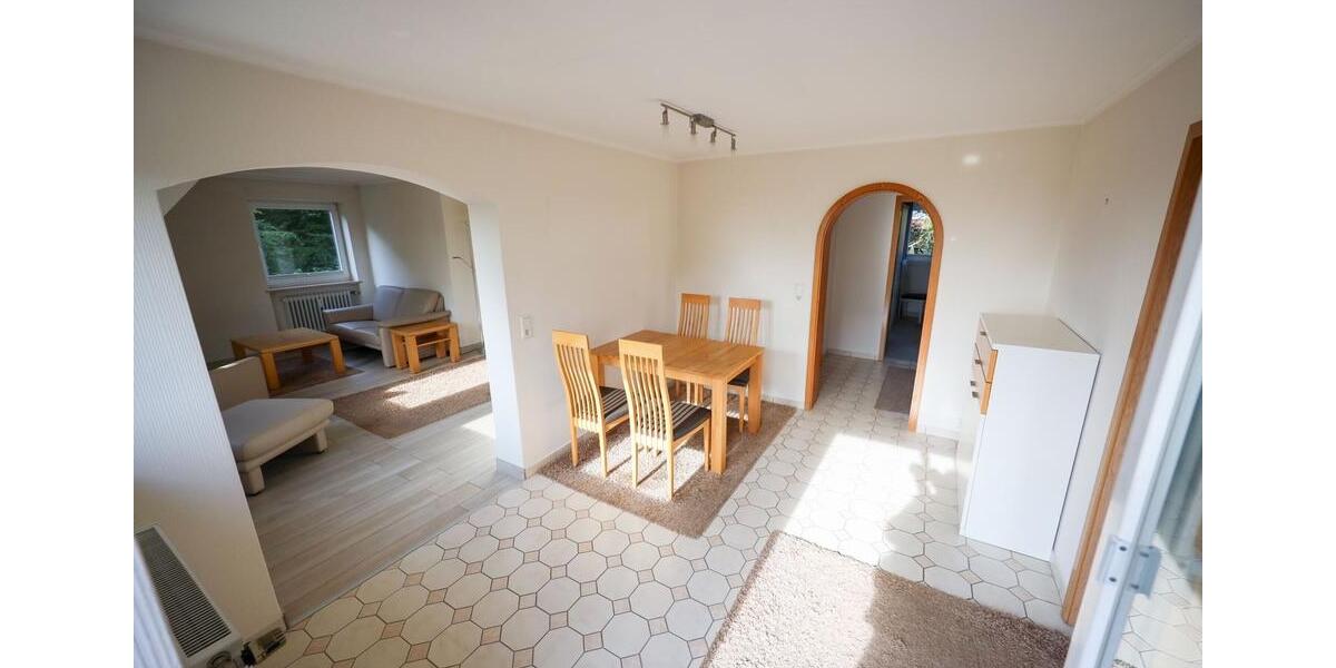 Etagenwohnung Lütjenburg - 3 Zimmer, 80 m&sup2;, 1.200&euro; | Angebot:24418114