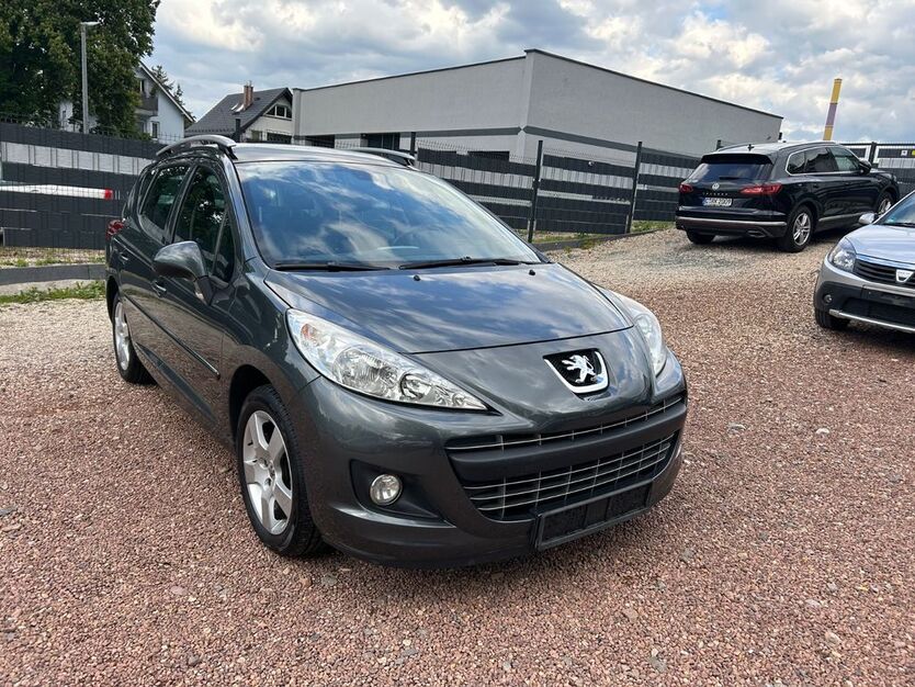 Peugeot 207 139.000 km 2.900 € Chemnitz 09114
