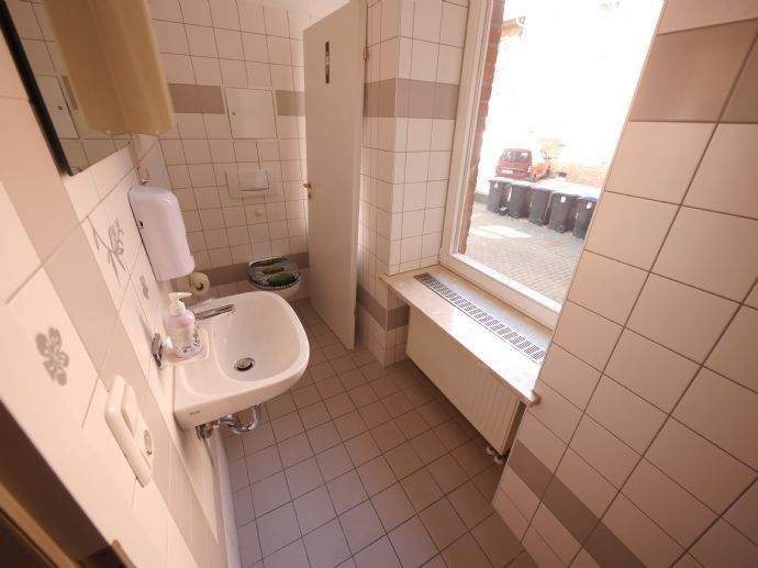 Gewerbeobjekt Erfurt Altstadt - 4 Zimmer, 188 m&sup2;, 1.410&euro; | Angebot:25563349