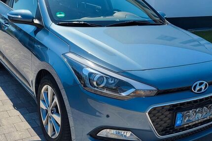Hyundai i20 143.123 km 7.999 &euro; Deining 92364