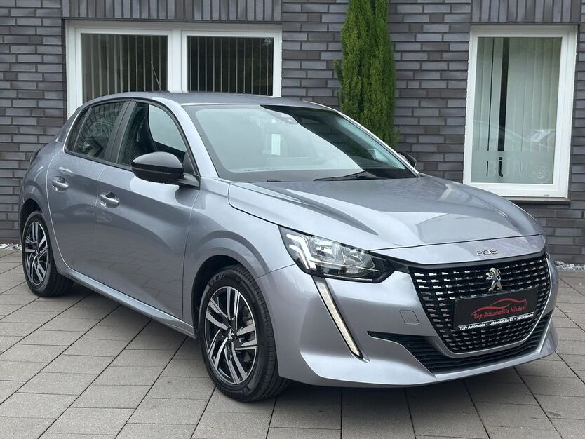 Peugeot 208 4.400 km 15.200 € Minden 32429
