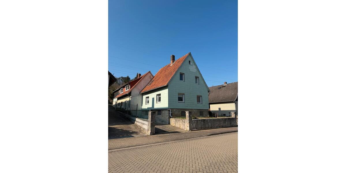 Einfamilienhaus Einbeck - 8 Zimmer, 200 m&sup2;, 200.000&euro; | Angebot:27091009