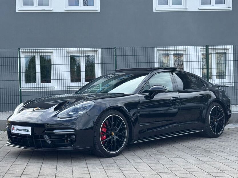 Porsche Panamera 70.000 km 82.400 € München 81243