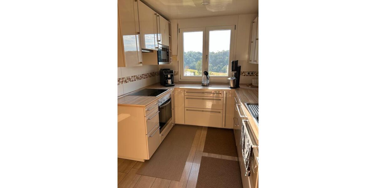 Erdgeschoßwohnung Uhingen - 4 Zimmer, 90 m&sup2;, 395.000&euro; | Angebot:27024138