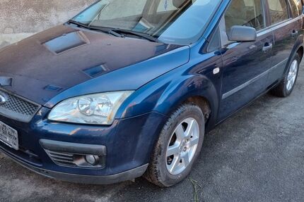 Ford Focus 182.000 km 1.750 &euro; Döbeln 04720