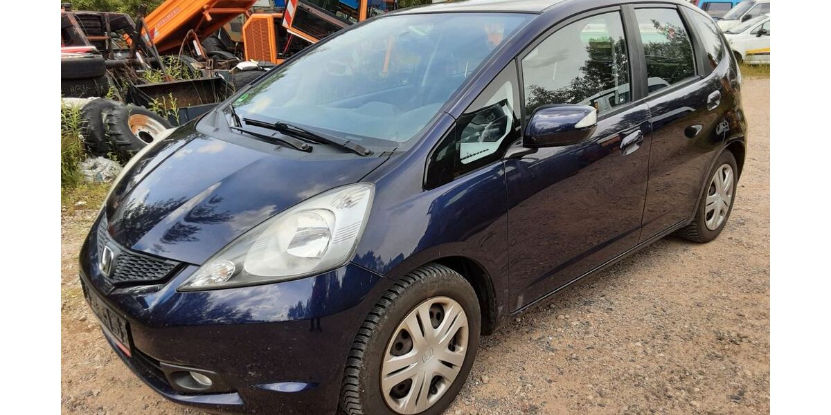 Honda Jazz 218.000 km 1.999 &euro; Eisfeld 98673