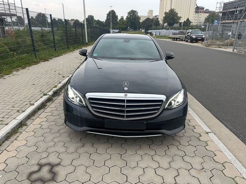 E 200