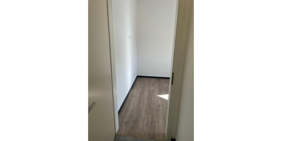 Dachgeschoßwohnung Erwitte - 3 Zimmer, 124 m&sup2;, 1.158&euro; | Angebot:25871322