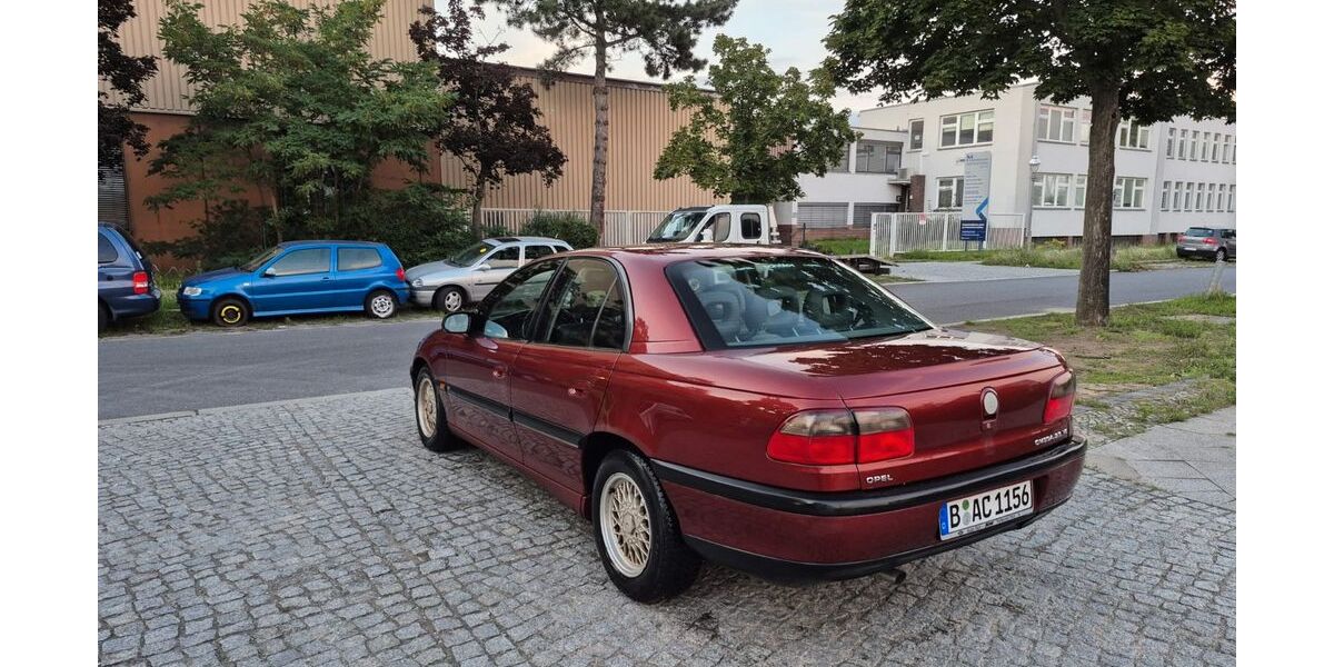 Opel Omega 113.000 km 2.500 &euro; berlin 10559