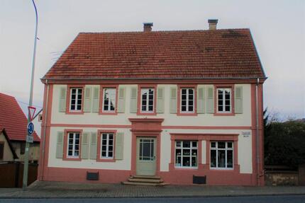 Historisches Anwesen in ländlicher Lage zu vermieten