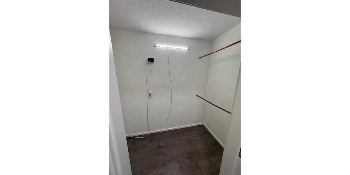 Erdgeschoßwohnung Delmenhorst Düsternort - 2.5 Zimmer, 70 m&sup2;, 740&euro; | Angebot:26038302