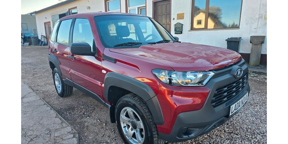 Lada Niva 62.000 km 12.700 &euro; Waltershausen 99880