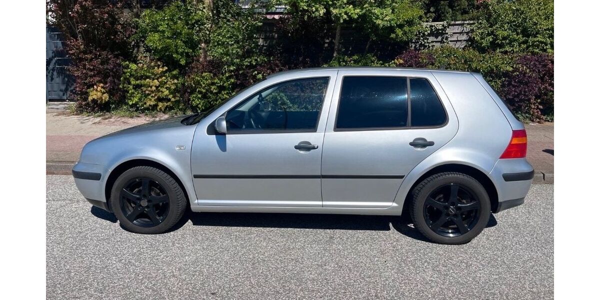 VW Golf 101.500 km 3.299 &euro; Hamburg 22143