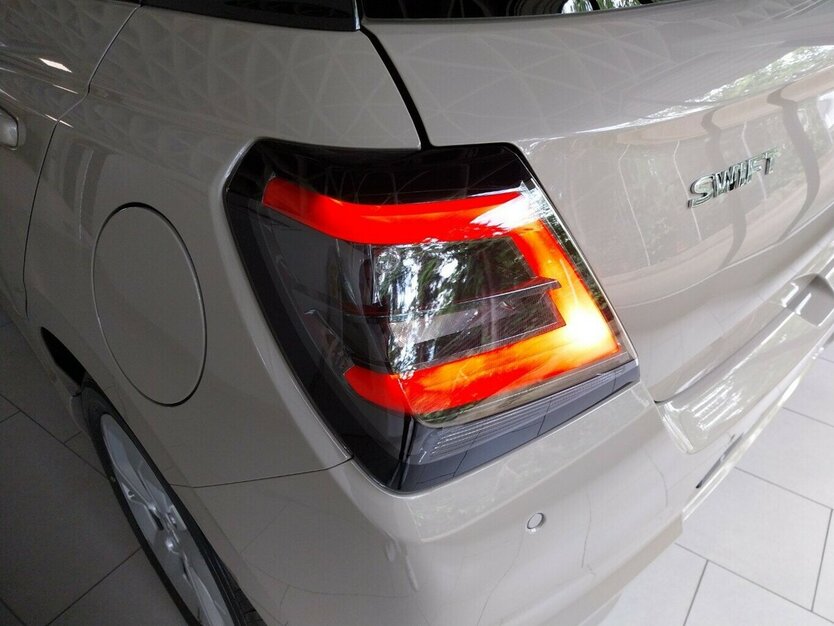 Suzuki Swift Comfort 3.000 km 18.880 € HAAN 42781