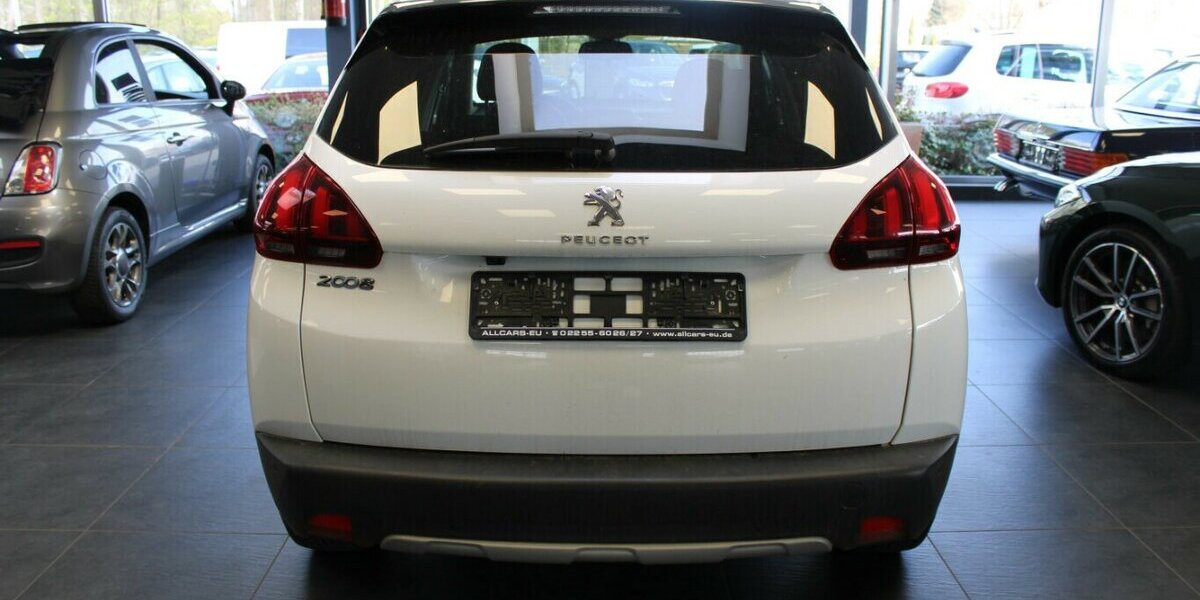 Peugeot 2008 PureTech 130 GPF Allure 38.193 km 12.980 &euro; Euskirchen 53881