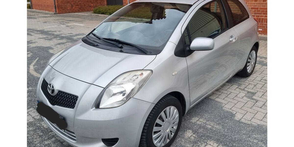 Toyota Yaris 89.100 km 3.990 &euro; Berlin 12489
