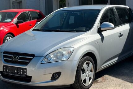 Kia ceed / Ceed 232.825 km 2.000 &euro; Wiesbaden 65203