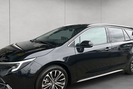 Toyota Corolla 9.571 km 28.690 &euro; Freiburg 79108