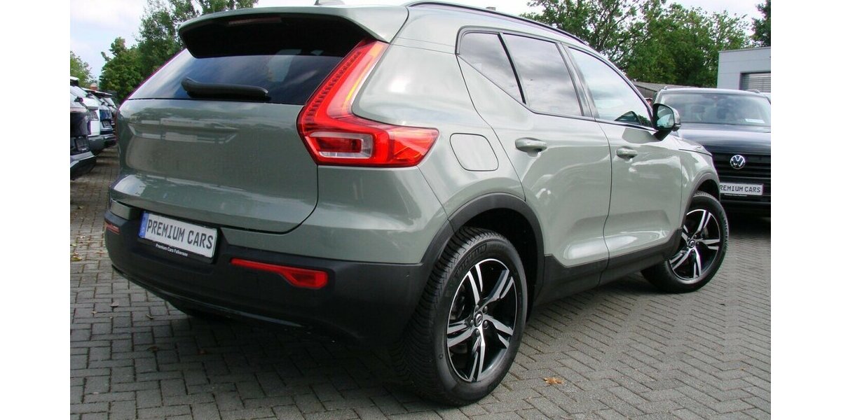 Volvo XC40 NOVC-HEV Plus Dark LED ACC H&K 360º 33.426 km 29.980 &euro; Falkensee 14612