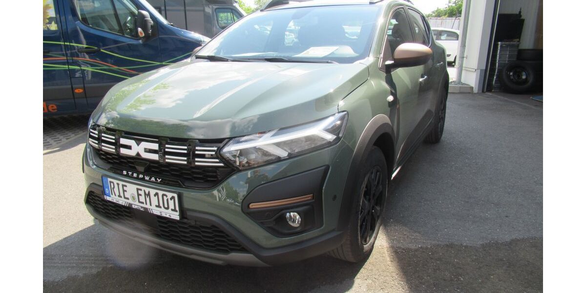 Dacia Sandero 38.790 km 19.690 € Riesa 01587