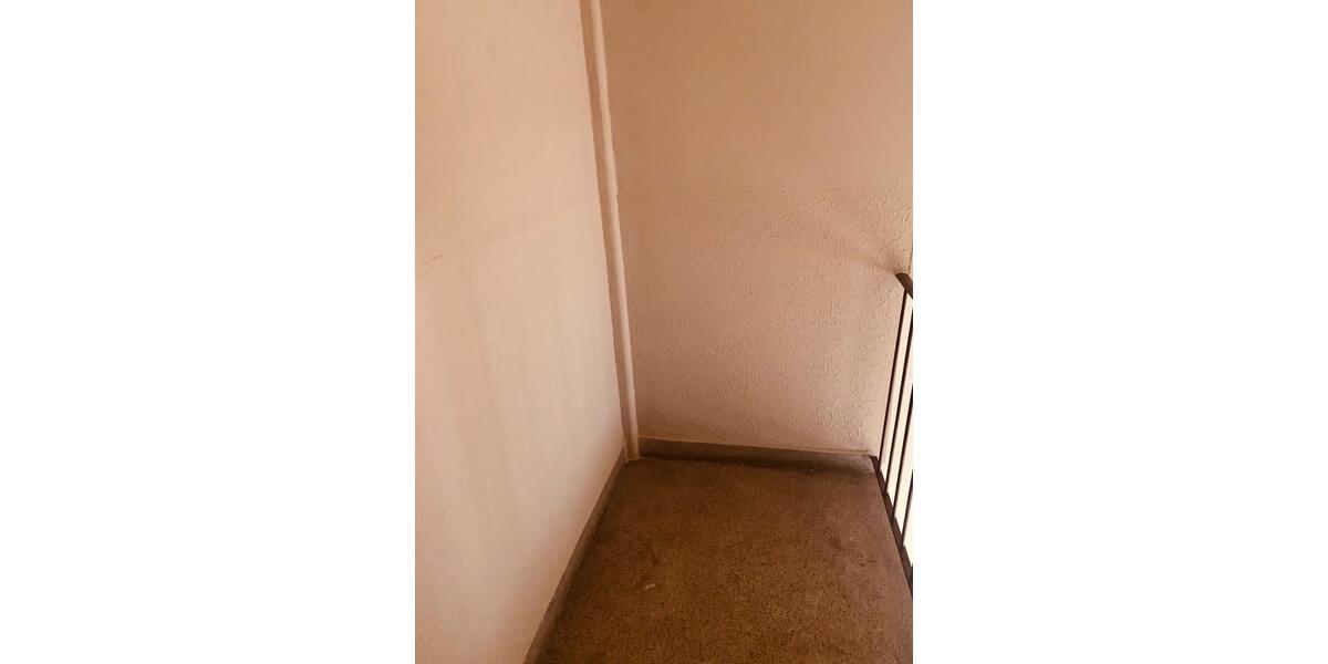 Dachgeschoßwohnung Saarbrücken Eschberg - 3 Zimmer, 79 m&sup2;, 169.000&euro; | Angebot:26351002