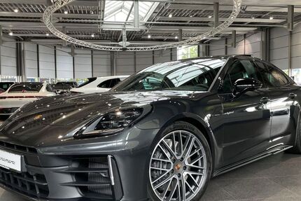 Porsche Panamera 29.700 km 127.890 € Paderborn 33100