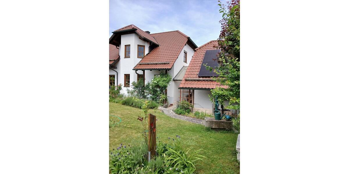 Einfamilienhaus Pressath - 5 Zimmer, 160 m&sup2;, 450.000&euro; | Angebot:26780838