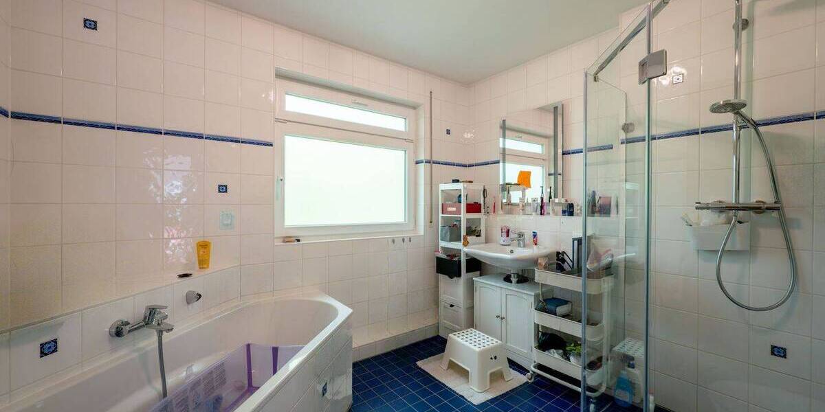 Reihenendhaus Königstein im Taunus Mammolshain - 6 Zimmer, 160 m&sup2;, 2.800&euro; | Angebot:26344722