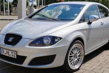 Seat Leon 196.800 km 5.100 &euro; Saara 07589