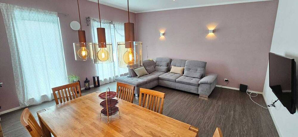 Moderne, neuwertige und voll möblierte 2-Zimmer-Wohnung am Altstadtrand von Amberg