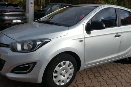 Hyundai i20 83.600 km 6.990 € Schneeberg 08289