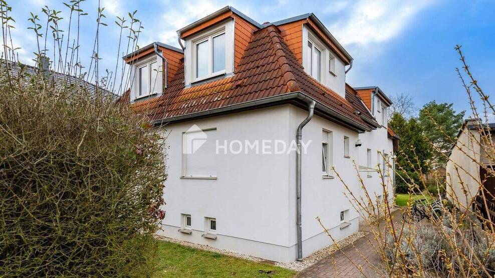 Bezugsfreie & charmante 1-Zi-Wohnung mit Gartenblick im Souterrain - ideal für Singles & junge Paare