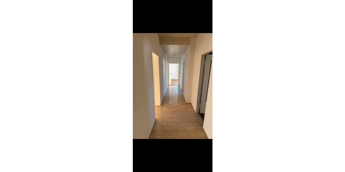 Mietwohnung mit 5 Zimmern in zentraler Lage 5 zimmer