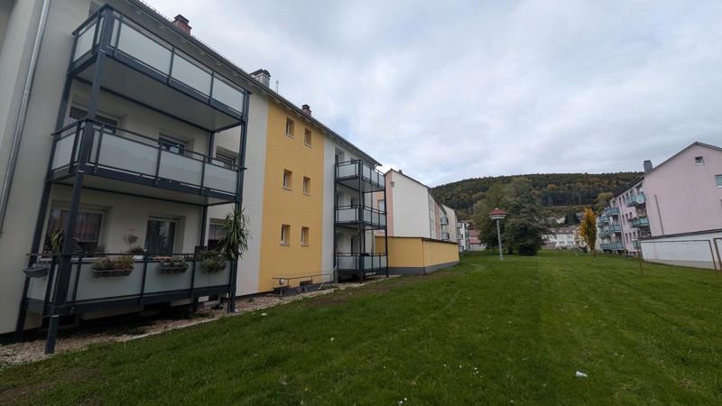 Komplett saniert! 3-Zimmer-Whg. mit Balkon 3 zimmer