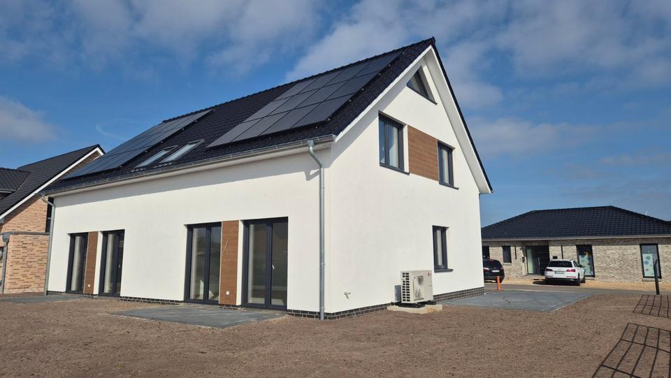 Doppelhaushälfte Wagenfeld - 4 Zimmer, 110 m&sup2;, 1.200&euro; | Angebot:24806358