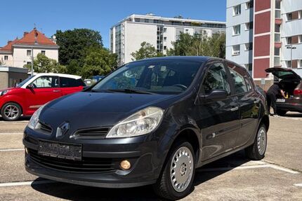 Renault Clio 167.000 km 2.290 &euro; Passau 94036