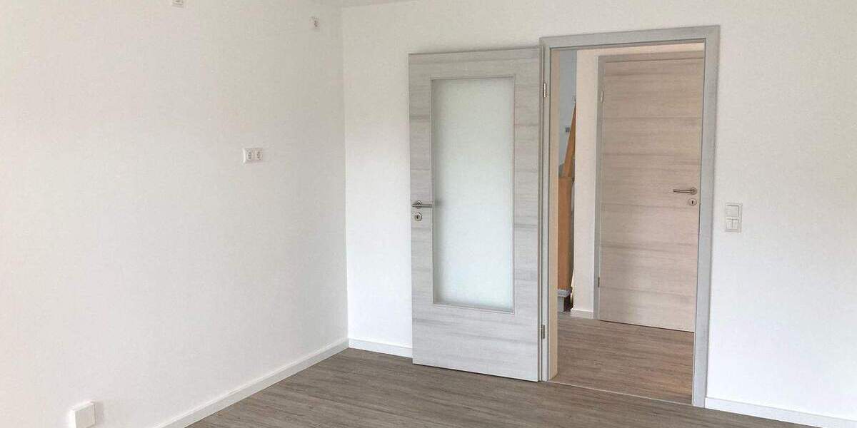 Einfamilienhaus Hermsdorf - 4 Zimmer, 123 m&sup2;, 429.000&euro; | Angebot:23966149
