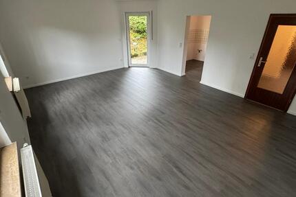 Wohnung Eppelborn - 3 Zimmer, 84 m&sup2;, 750&euro; | Angebot:25431682