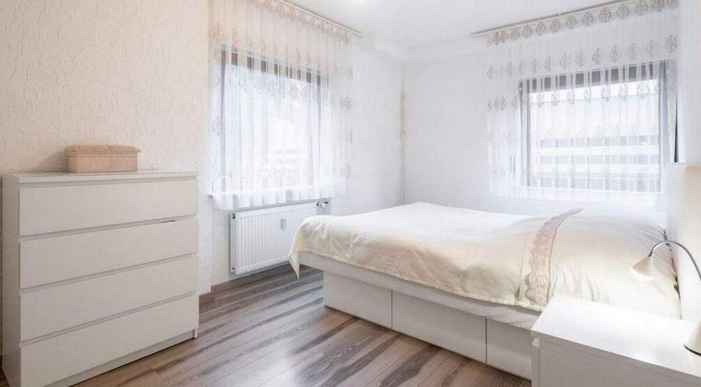 Familienfreundliche 6-Zimmer-Wohnung mit Balkon in Wiesbaden Medenbach 6 zimmer