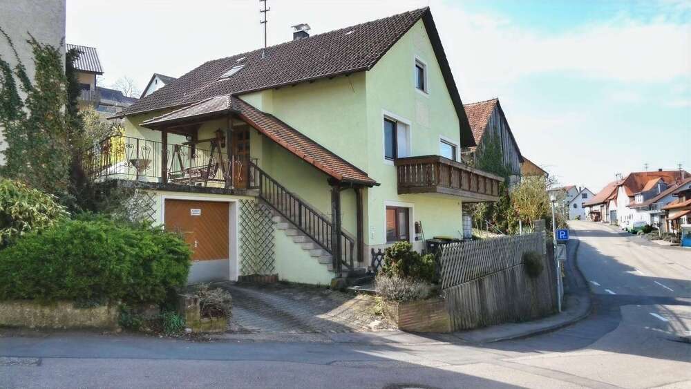 Einfamilienhaus Löwenstein - 4 Zimmer, 140 m&sup2;, 290.000&euro; | Angebot:27101479