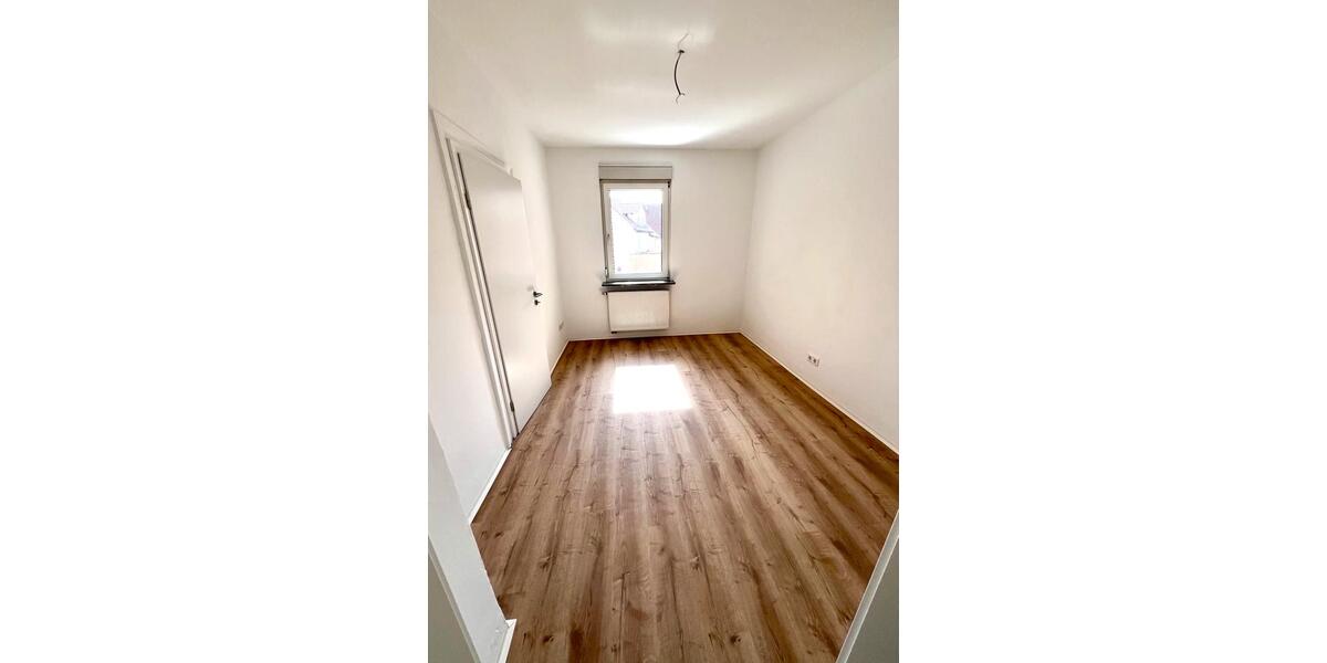 Einfamilienhaus Bensheim - 4.5 Zimmer, 90 m&sup2;, 390.000&euro; | Angebot:26750628